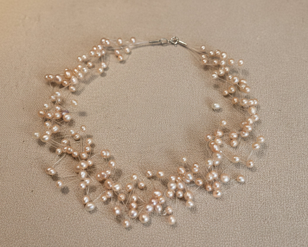 Floating Pearls Necklace