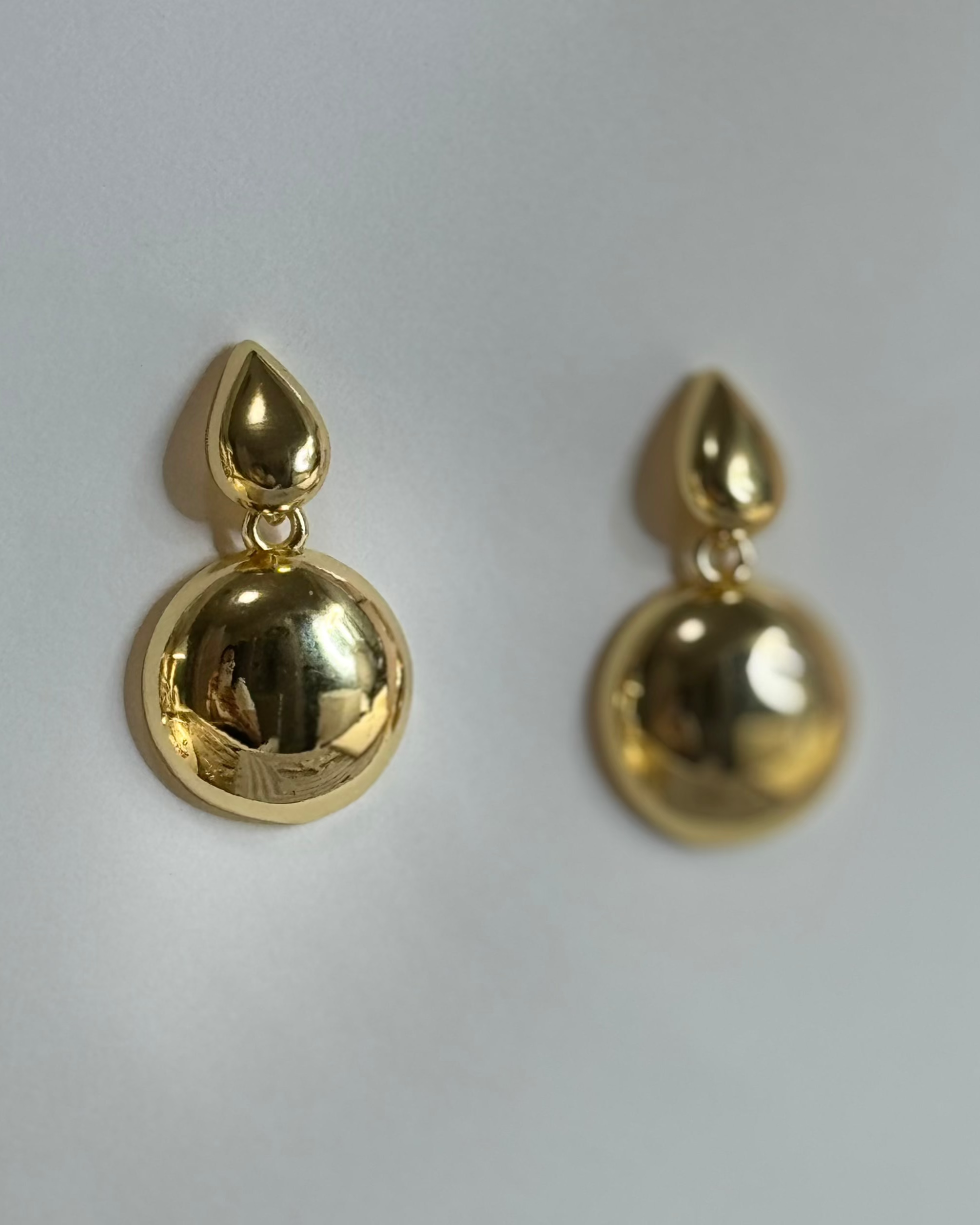 Reflective Drop Circle Earrings