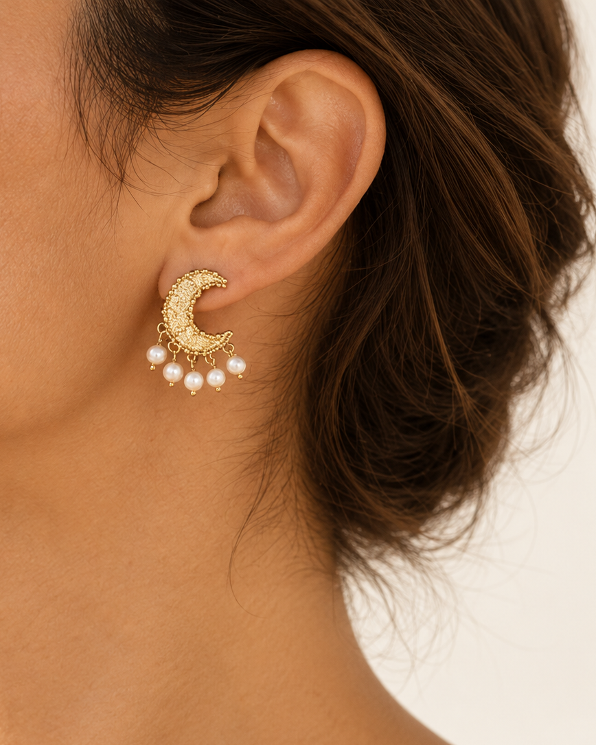 Luna Pearl Studs