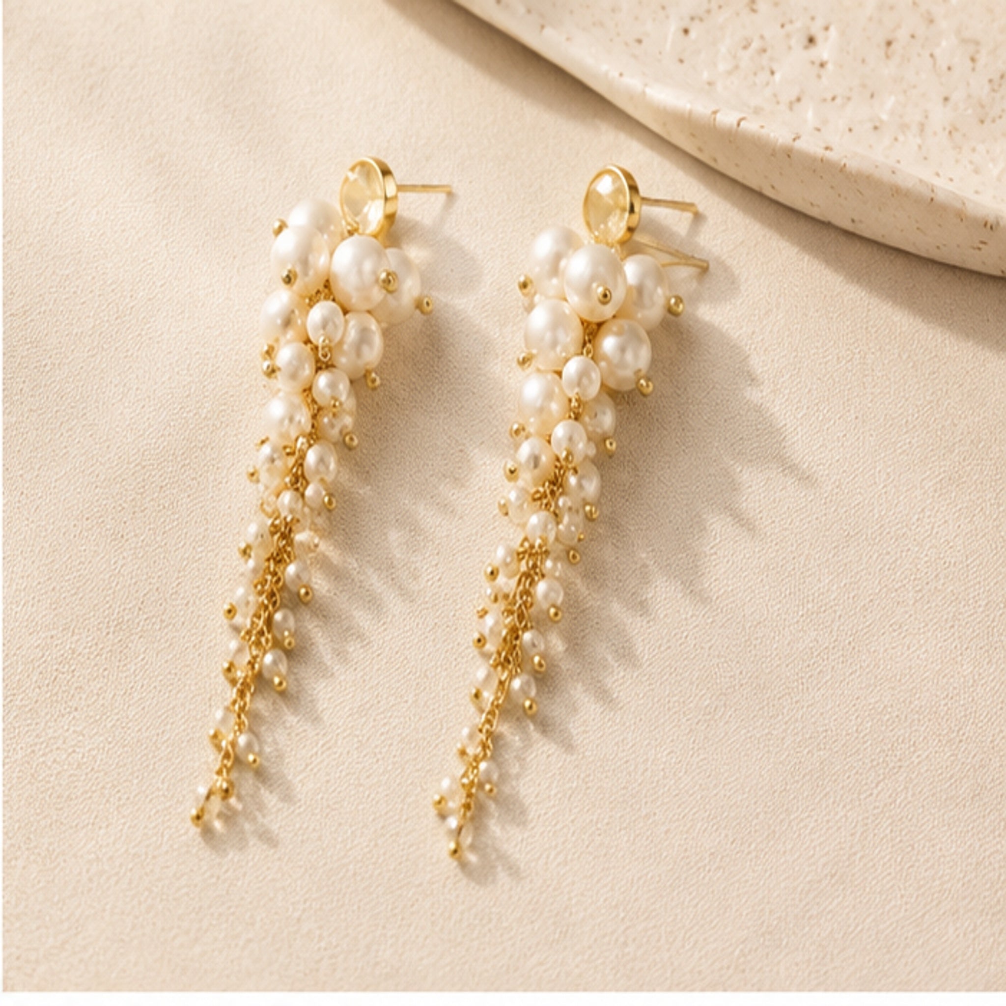 Cascade pearl Earring