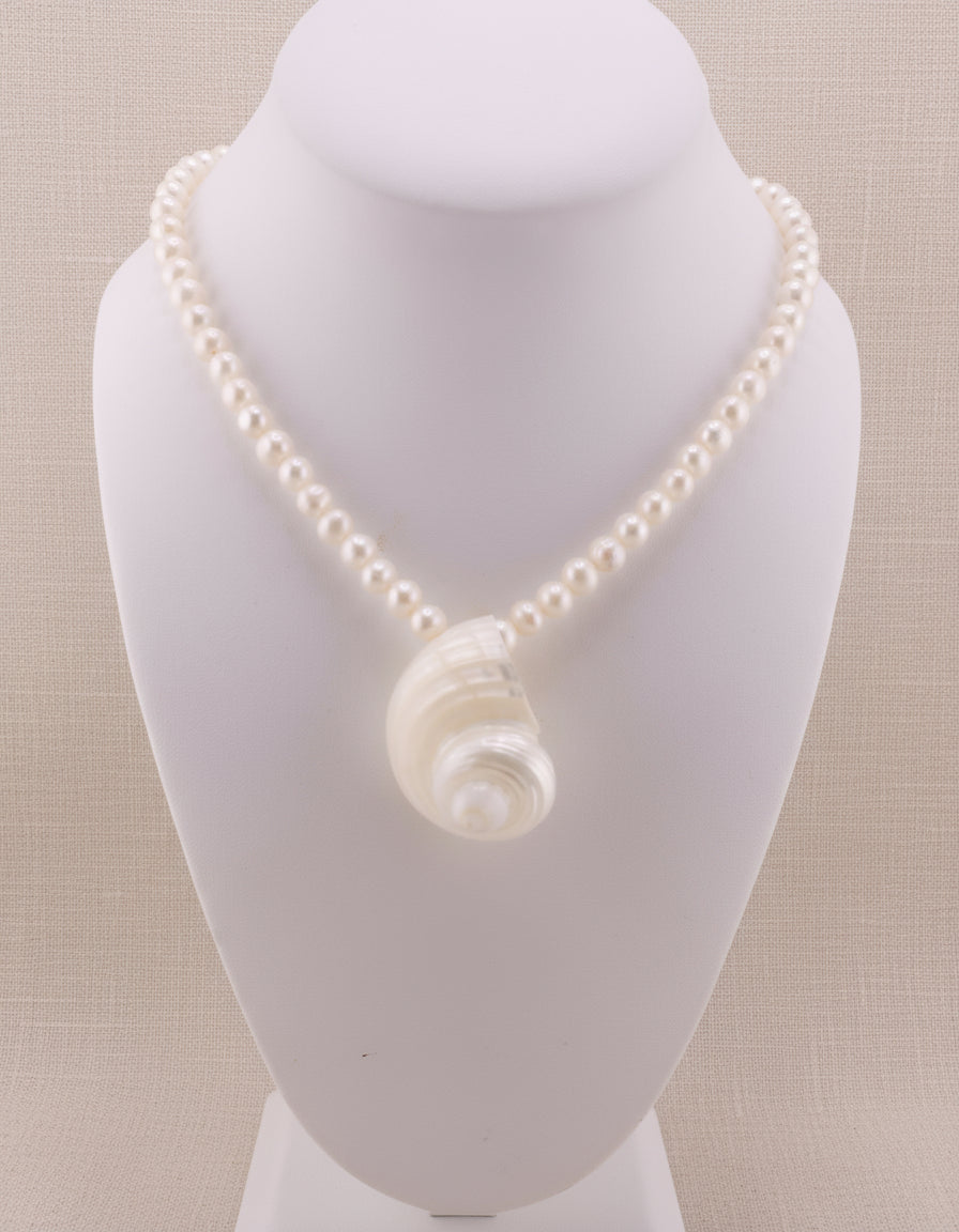 Vanessa Pearl Necklace