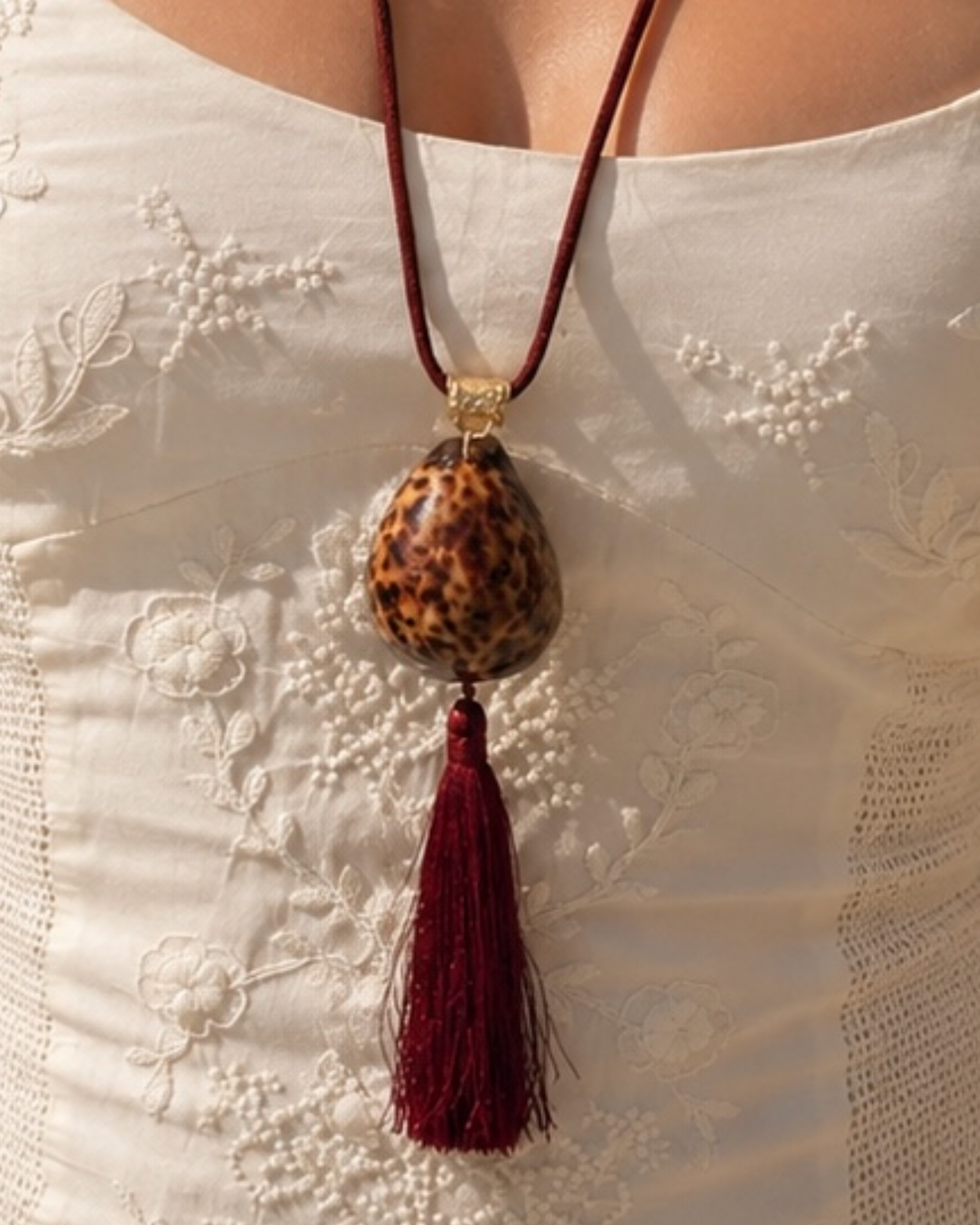 Maris Cowrie Necklace with natural cowrie shell
