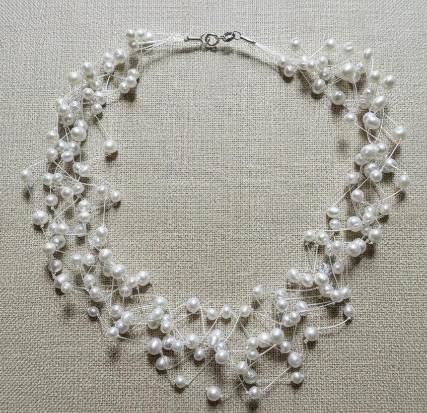 Floating Pearls Necklace