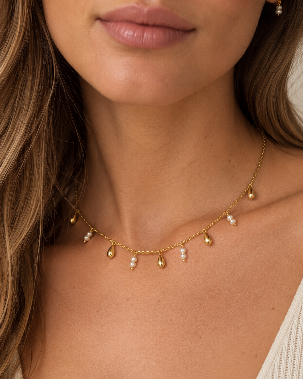 Bare Gold Necklace