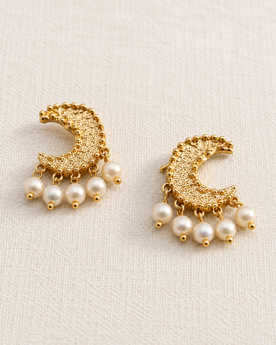 Luna Pearl Studs