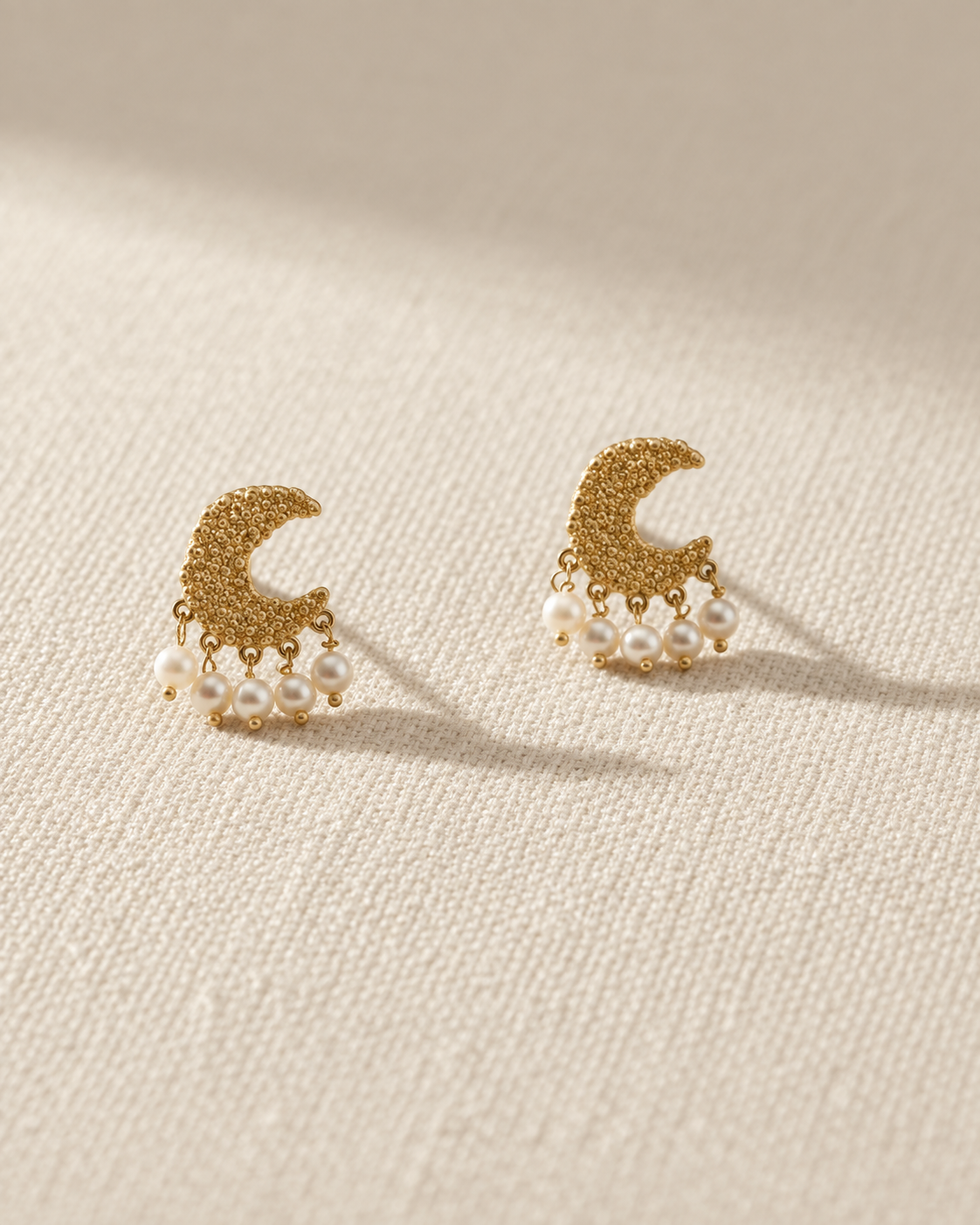 Luna Pearl Studs