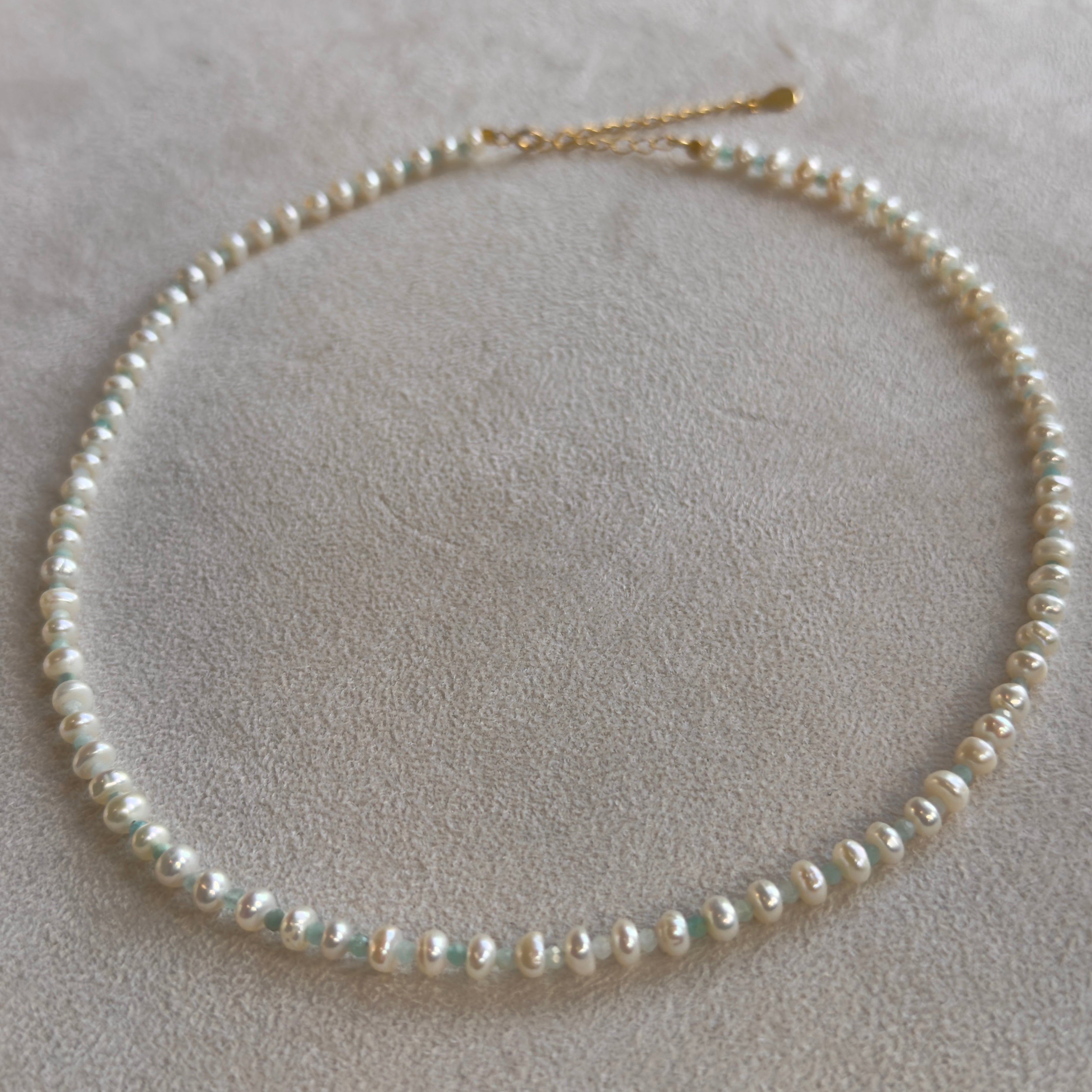 Delicate Pearl Choker
