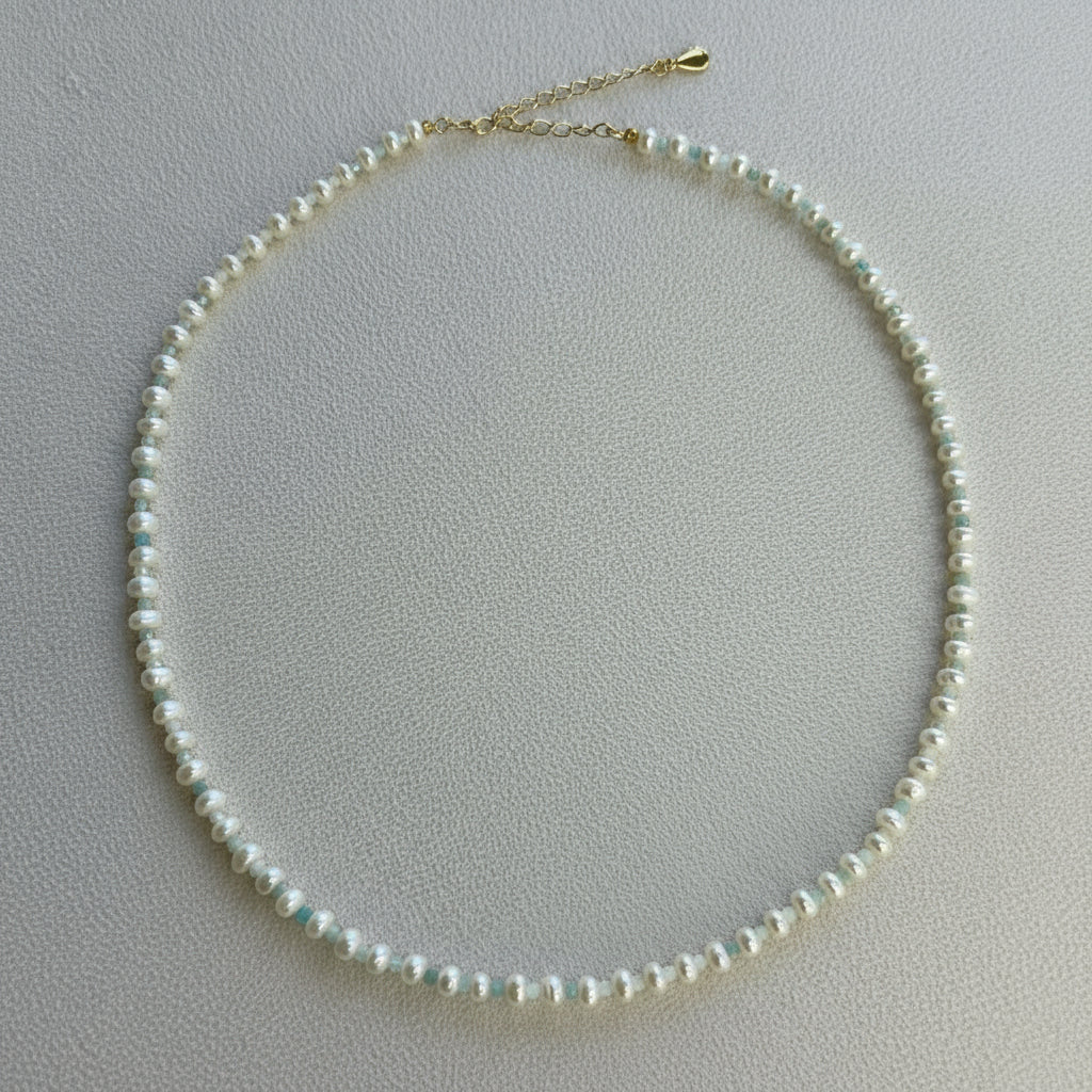 Delicate Pearl Choker