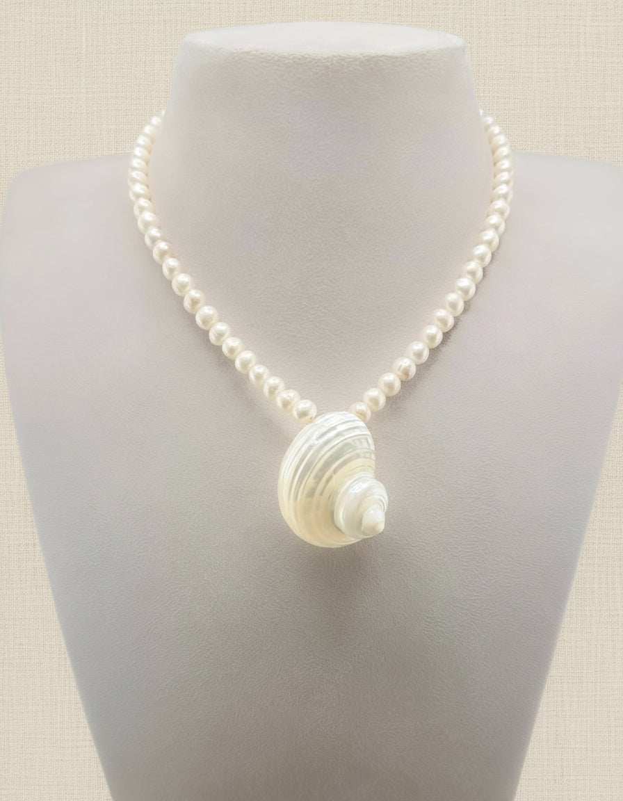 Vanessa Pearl Necklace