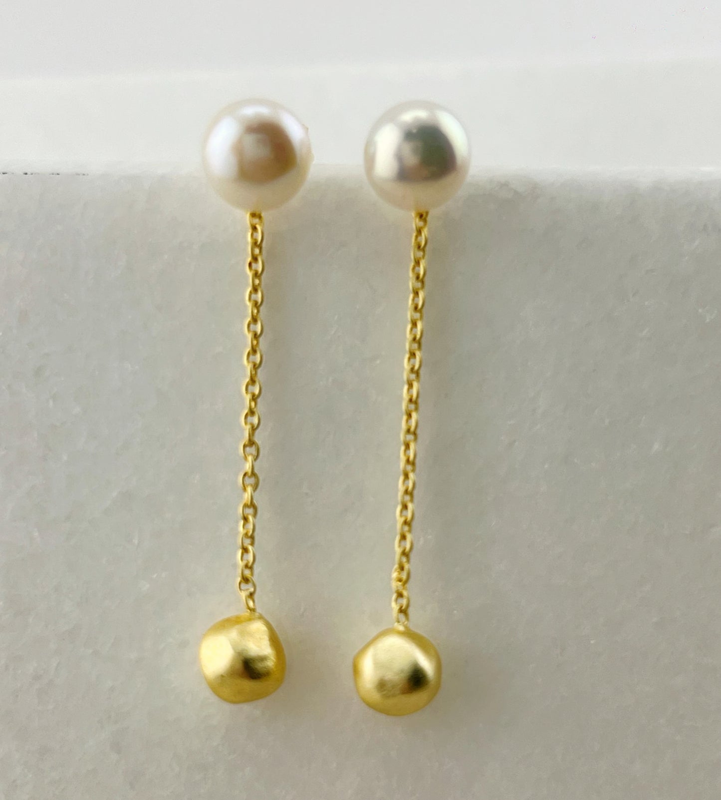 Pearl and Gold Drop