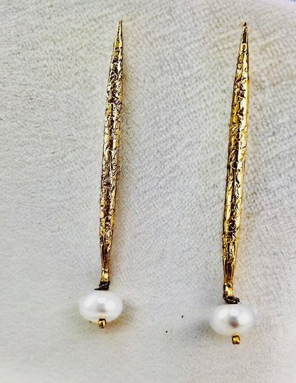 Gold pearl Earrings