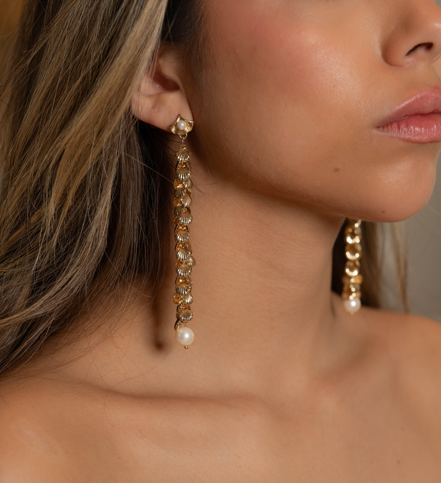 Long Shells Earrings