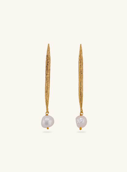 Gold pearl Earrings