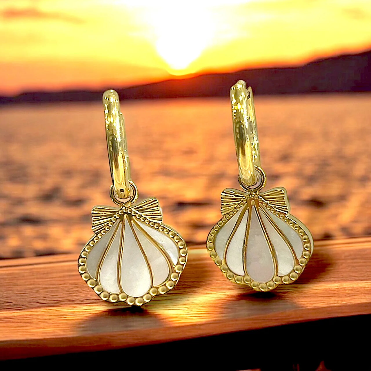 Libby Hoops - Mother of pearl